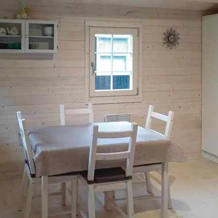 Lovely In With Kitchen Hals